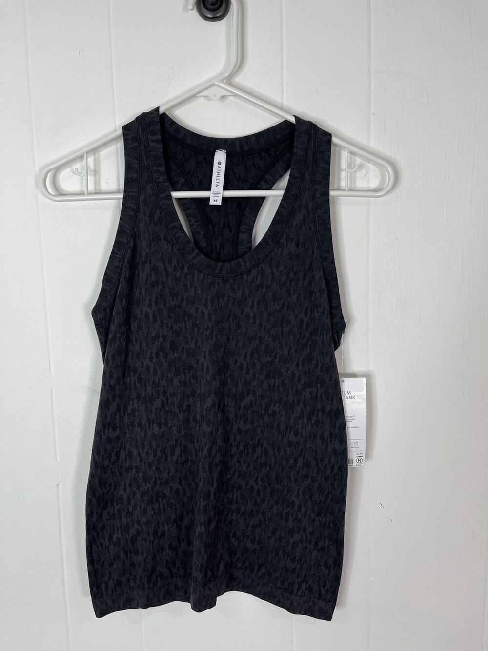 Athleta Momentum Printed Tank Women’s XS Black Gray Animal Print NWT $49